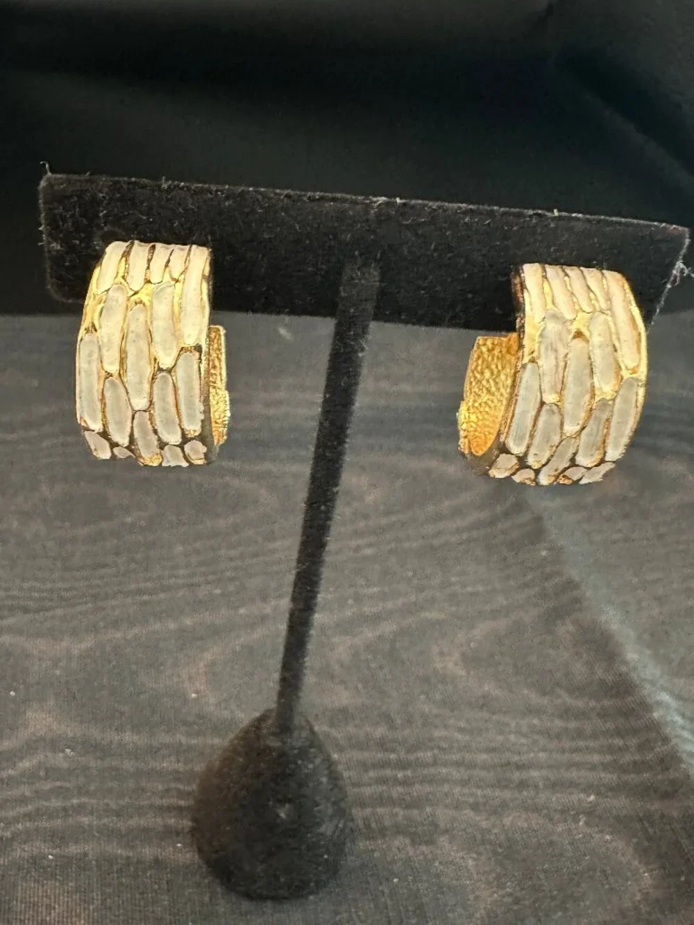 Vintage Gold Tone White Enamel Textured Clip On Hoop Earrings